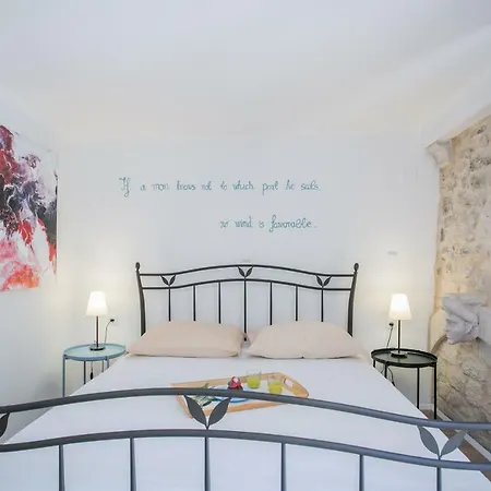 Pensjonat Mendi Trogir