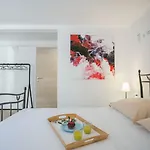 Mendi Guest house
