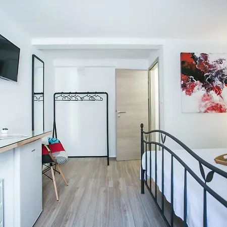 Mendi Guest house 3*
